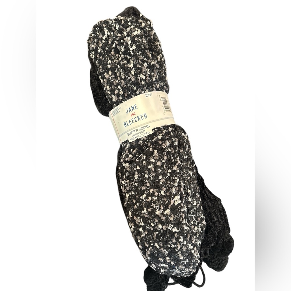 Jane and Bleecker Black and Gray Slipper Socks